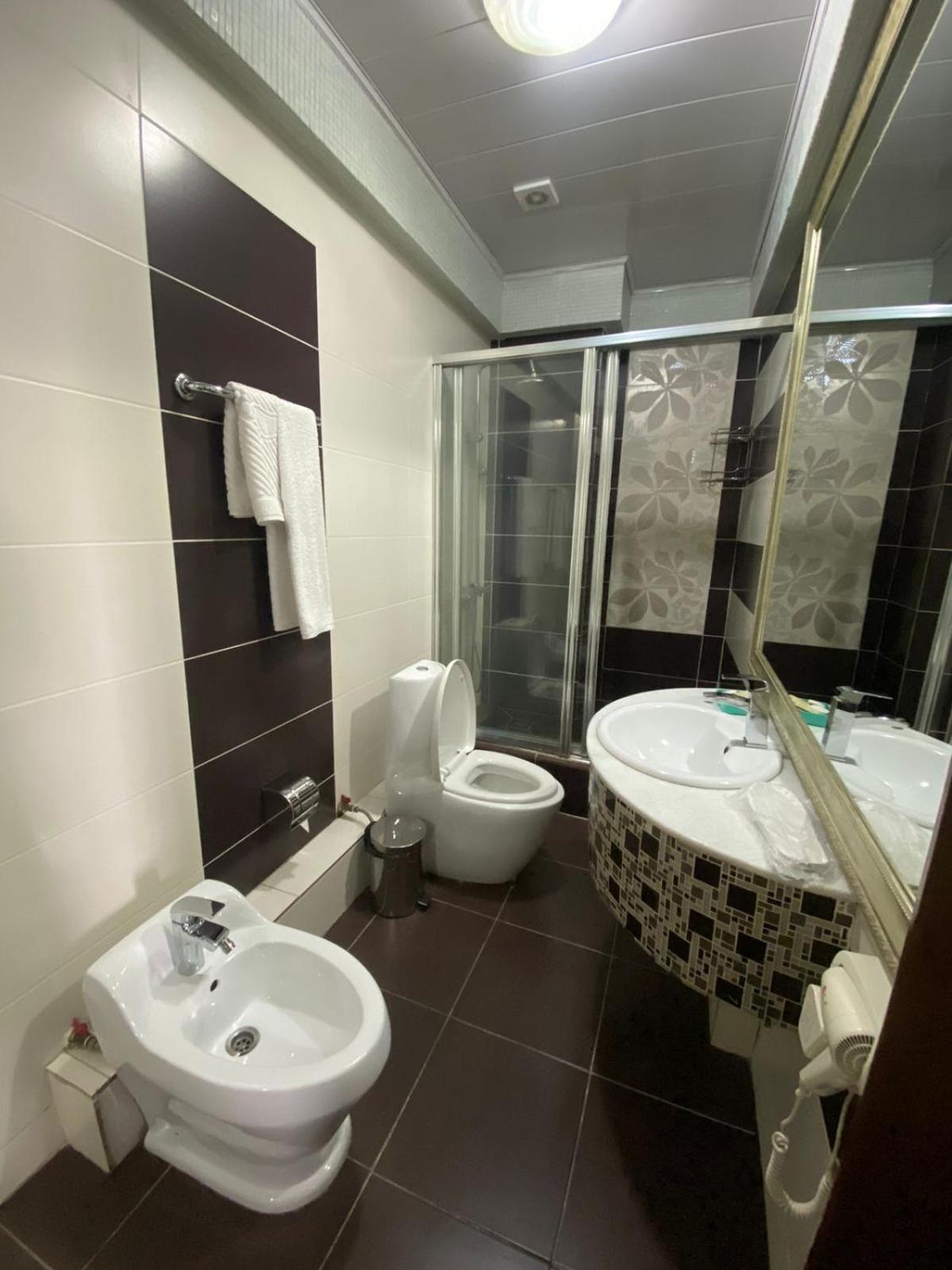 Sary Arka Hotel Shymkent Ngoại thất bức ảnh