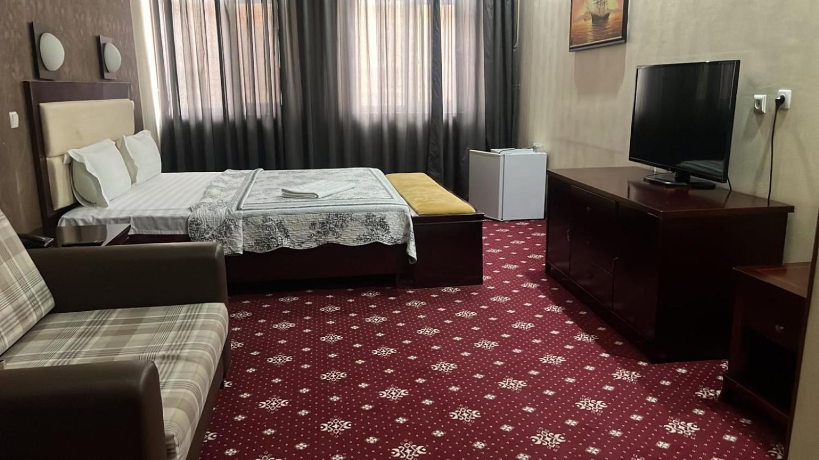 Sary Arka Hotel Shymkent Ngoại thất bức ảnh
