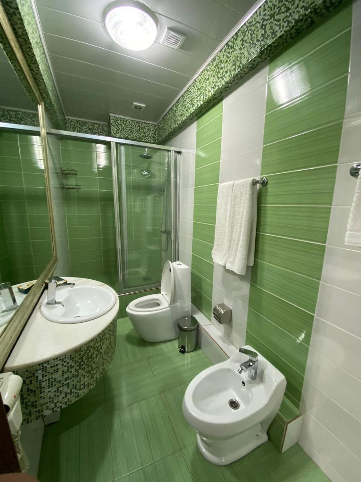Sary Arka Hotel Shymkent Ngoại thất bức ảnh